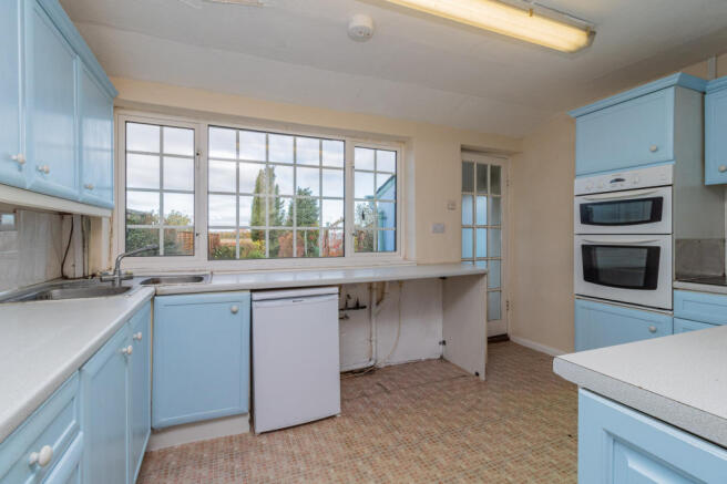 Kitchen-(2)