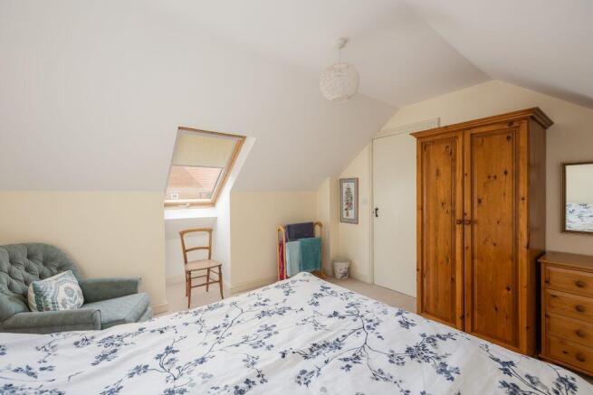 3 bed Detached Bungalow for sale Image 11