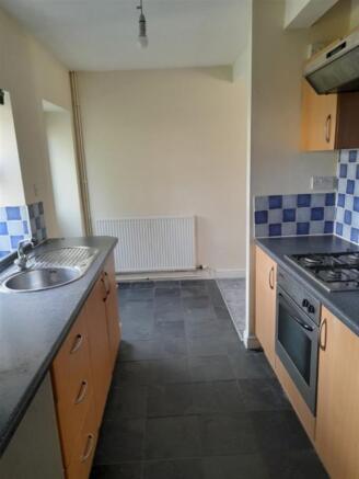 2 bed Terraced to rent Image 9