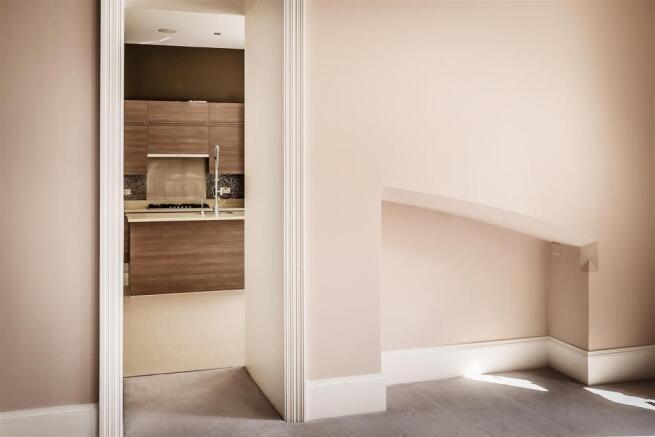 house. estate agency Albury Mansion Apartment 6