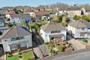 32, Highfield Crescent, Blackwood NP12 2ED