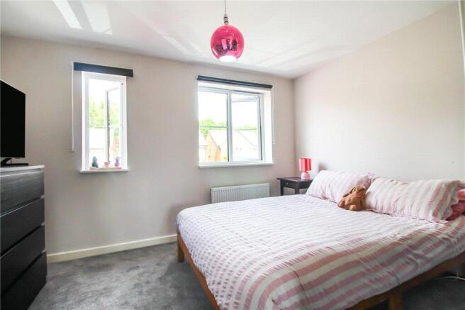 3 bed Terraced for sale Image 9