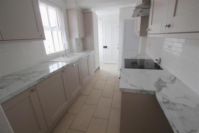 House in Reading, Dee Park - View 5