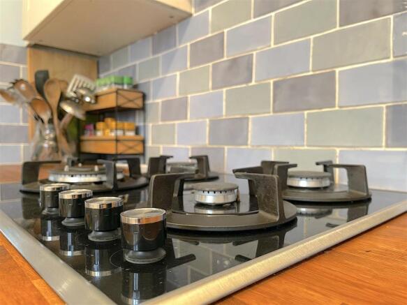 Kitchen (3).jpeg