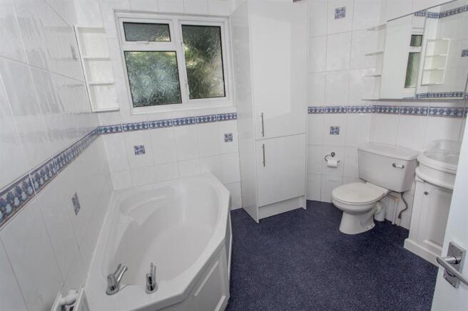 Bathroom Ground Floor
