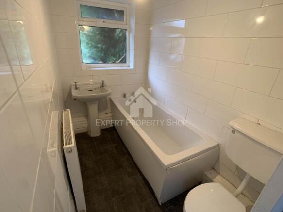 2 bed Terraced for sale Image 5