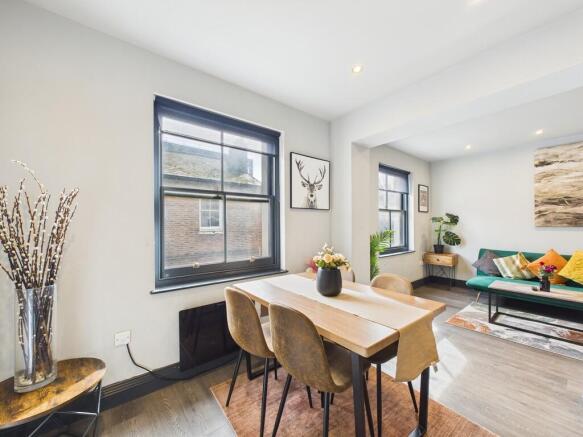 CAM03519G0-PR0374...