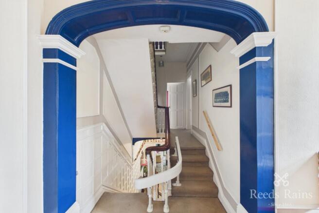 4 bed Semi-Detached for sale Image 10