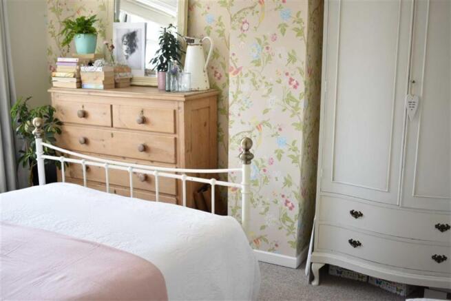 FRONT DOUBLE BEDROOM TWO