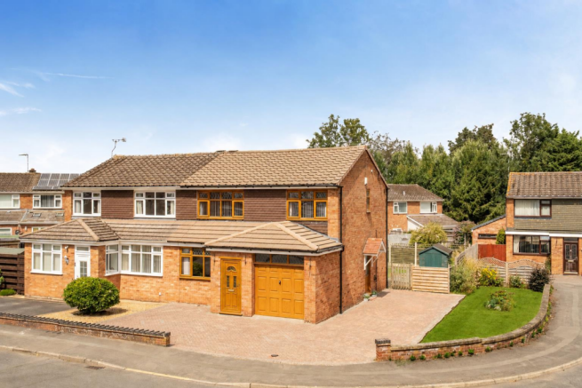 17 John Simpson Close