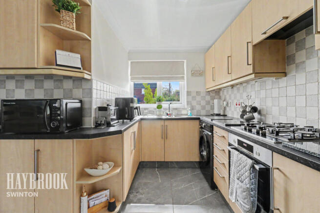 3 bed Detached for sale Image 5