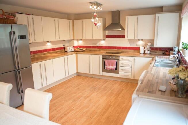 Kitchen3B.jpg