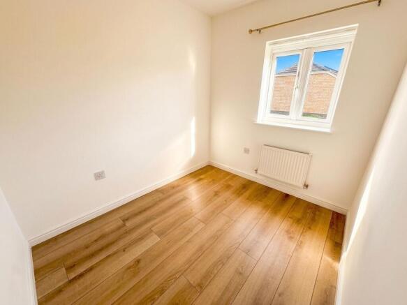 3 bed Semi-Detached to rent Image 9