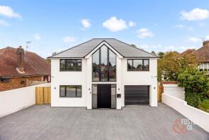 140, Valley Drive, Brighton BN1 5LG