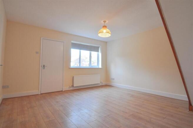 Sitting room 3.jpg
