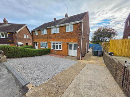 Burton Avenue, Barnsley, S71 2PD