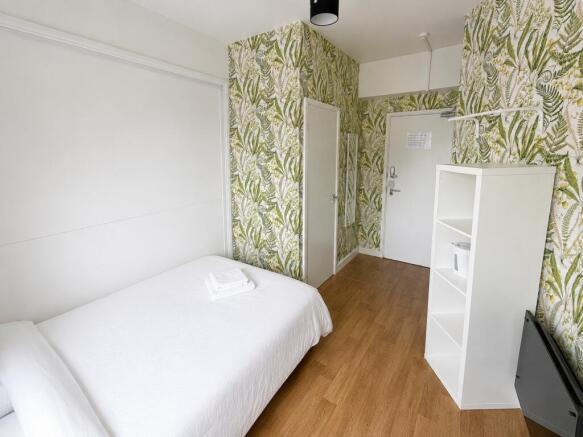 1 bed Flat Share to rent Image 4
