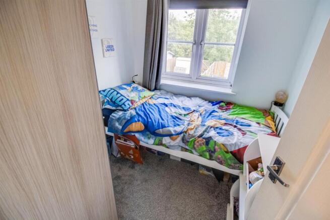 3 bed Terraced for sale Image 10