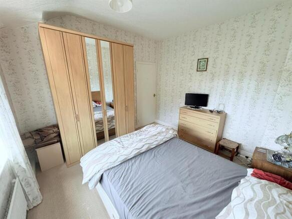 3 bed Semi-Detached for sale Image 12