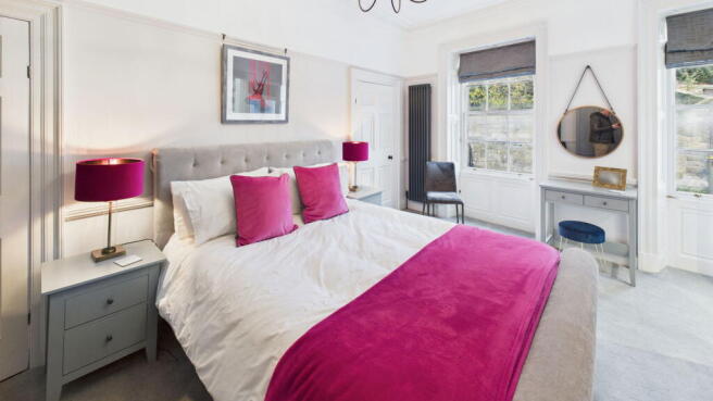 2 bed Flat for sale Image 5