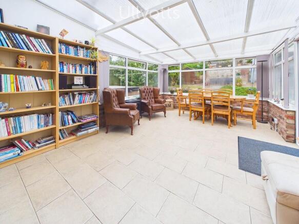 4 bed Detached for sale Image 10