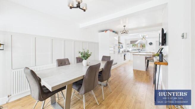 Kitchen /Dining room