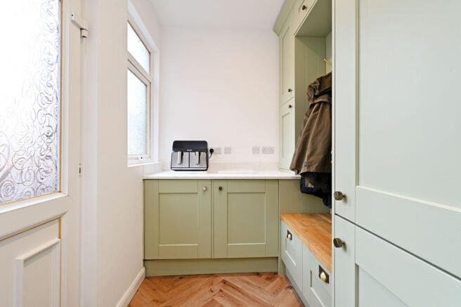 3 bed Terraced for sale Image 9