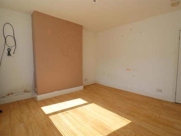 2 bed Terraced for sale Image 9