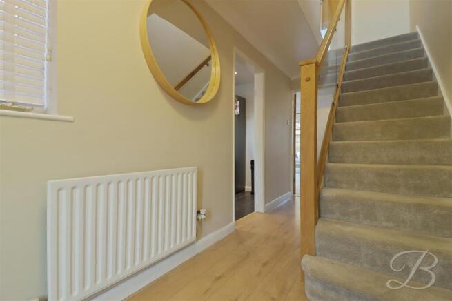 Kingsway Avenue, New Ollerton, Newark photo 4