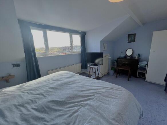 2 bed Apartment for sale Image 6