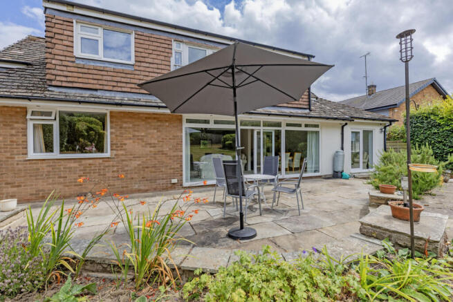 5 bed Detached Bungalow for sale Image 11