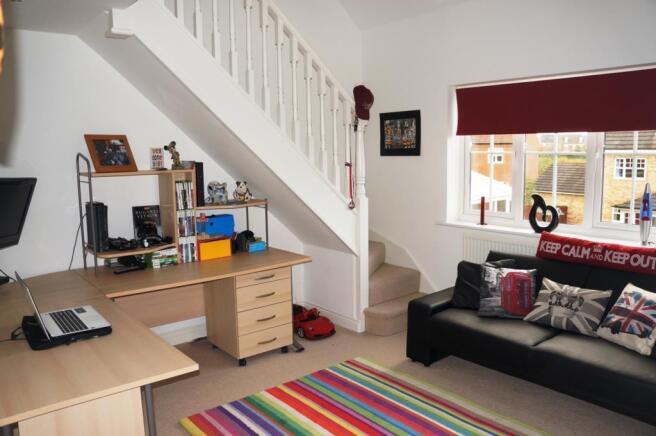 BEDROOM 3 / GALLERY