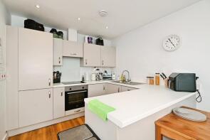 Flat 14, 22 Elysium House, Redvers Road, Chatham ME4 5EZ