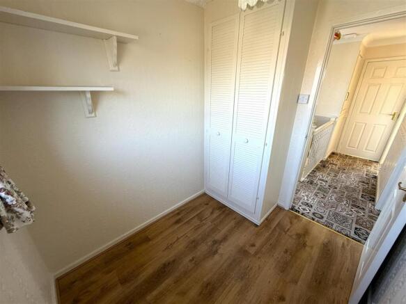 3 bed Semi-Detached for sale Image 11