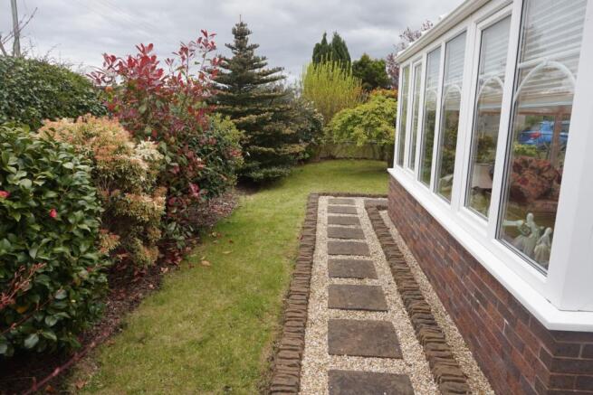 side garden