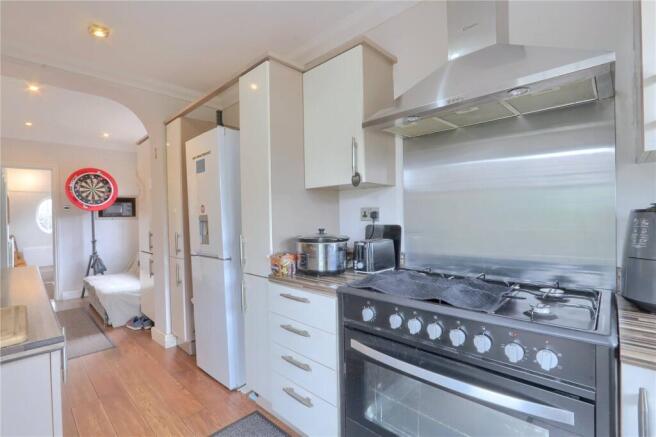 3 bed Semi-Detached for sale Image 6