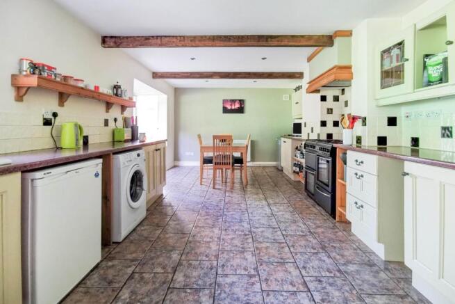 Kitchen/Dining Room