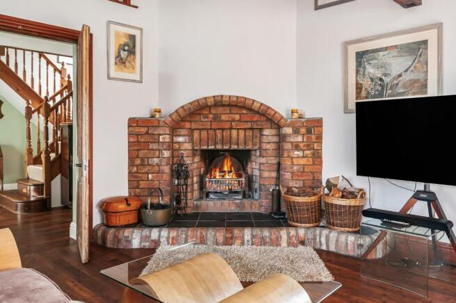 4 bed House for sale Image 9
