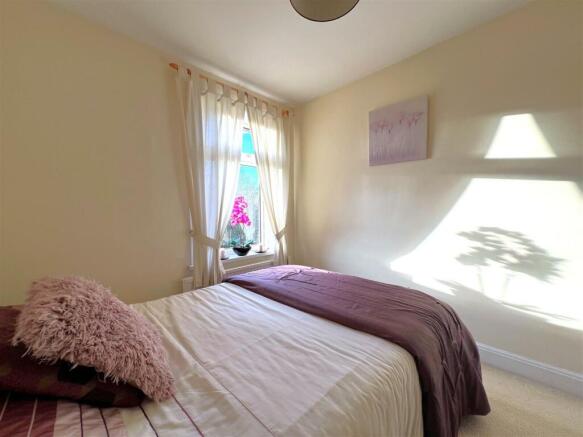 bed3.jpg