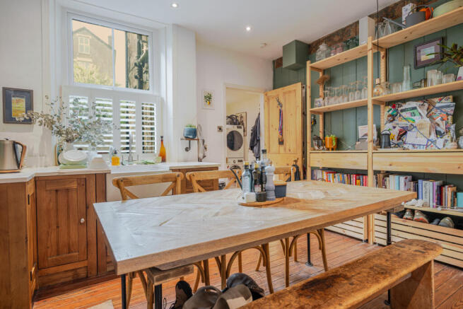 3 bed Terraced for sale Image 4