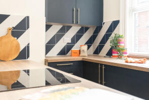 21, Hessle Terrace, Hyde Park, Leeds LS6 1EQ
