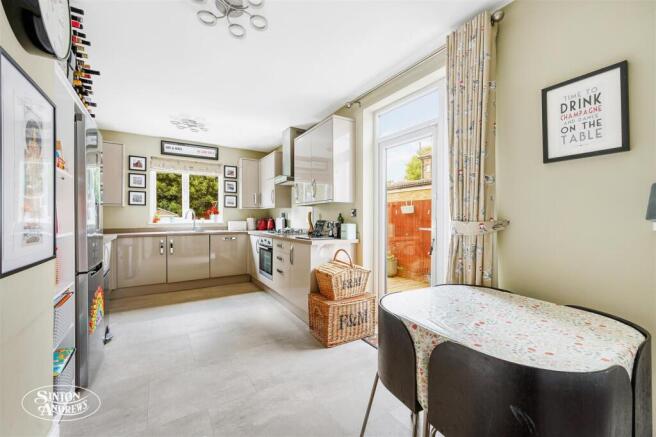 2 Clitherow Road-6.jpg