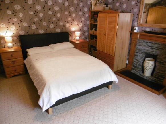 Bedroom (2)