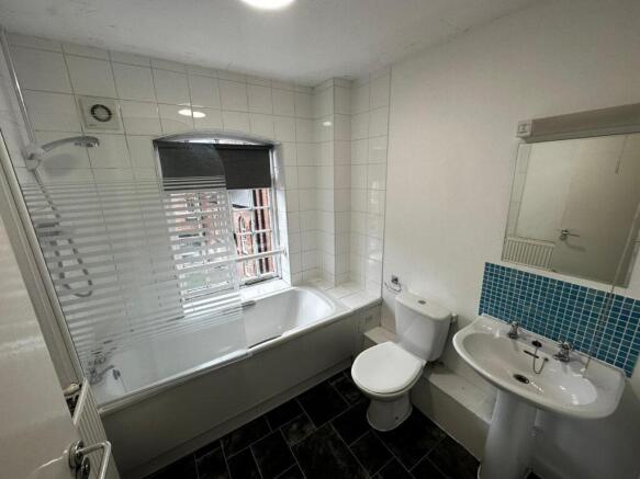 1 bed Apartment to rent Image 5