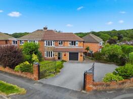 16, Windsor Drive, Chesterfield S42 6TJ