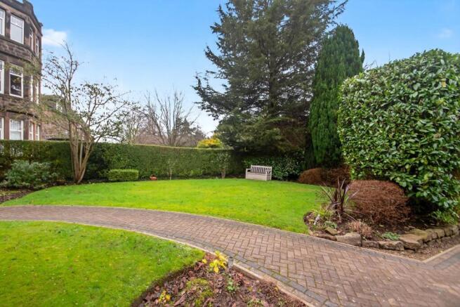 2 bed Apartment for sale Image 4