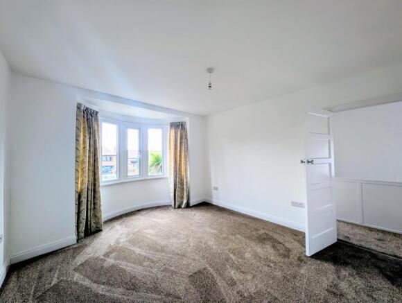 3 bed Detached to rent Image 12