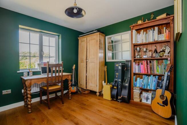 8395876-interior16-800.jpg