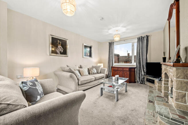 Wardour Close, Macclesfield, SK11 photo 4