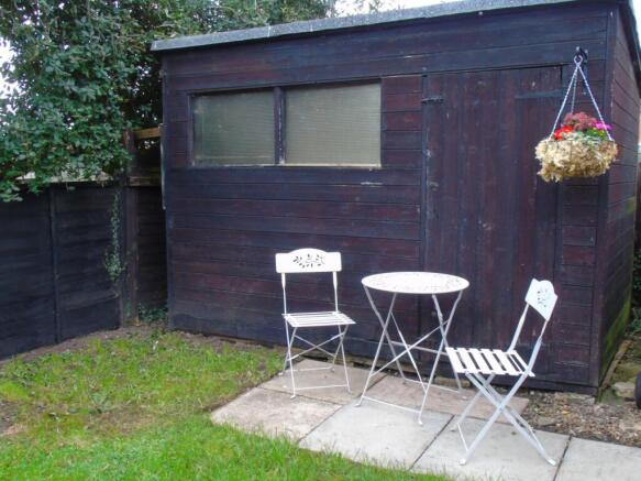 4 bed Semi-Detached to rent Image 4